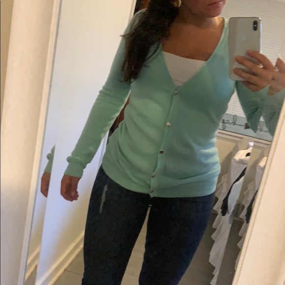 Cardigan - Picture 1 of 4